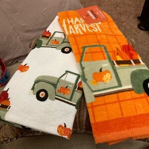 Fall Antique Pickup Autumn Leaves, Pumpkin, Kitchen Towels, Adorable Set of 2